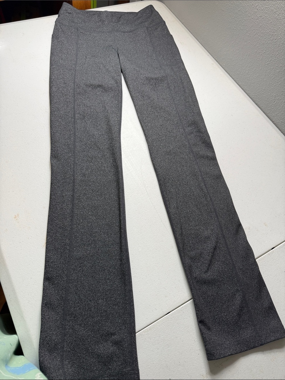 Skechers Women's Heather Charcoal Flare Leggings